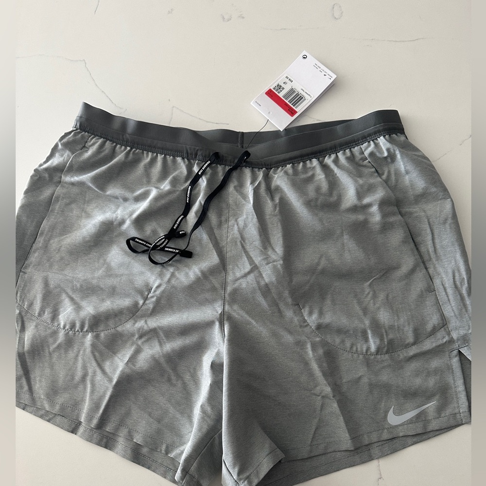 NWT Nike runner short